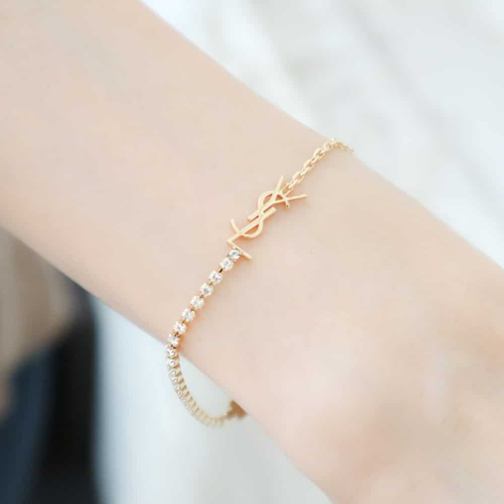 Saint Laurent Cassandre Charm Bracelet Gold 712345Y15268066