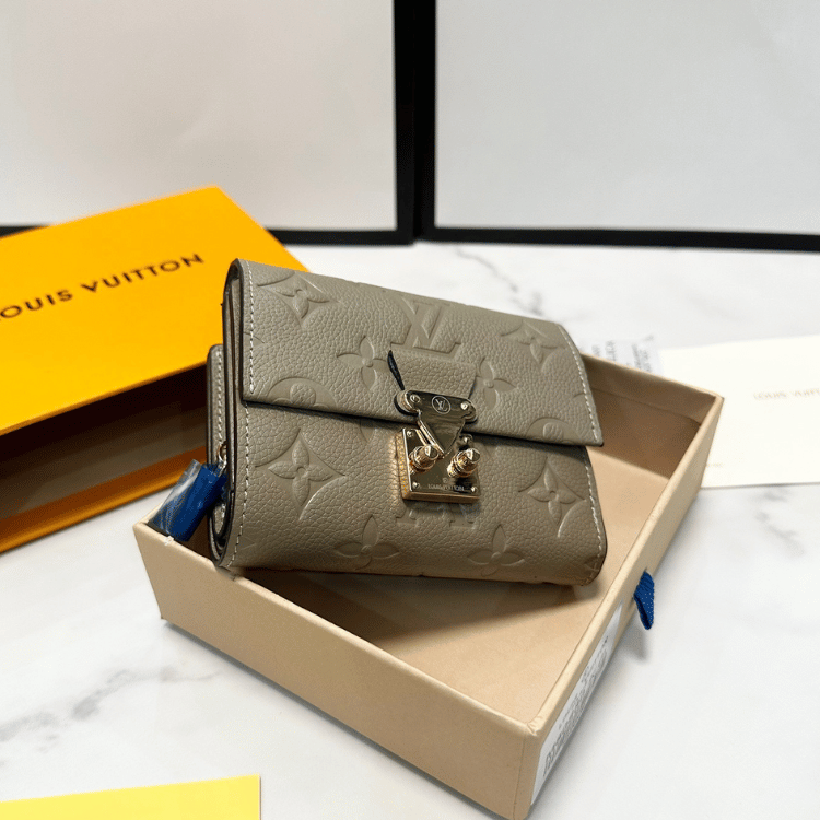 Louis Vuitton Métis Compact Wallet Greige Monogram 5.9 Inches