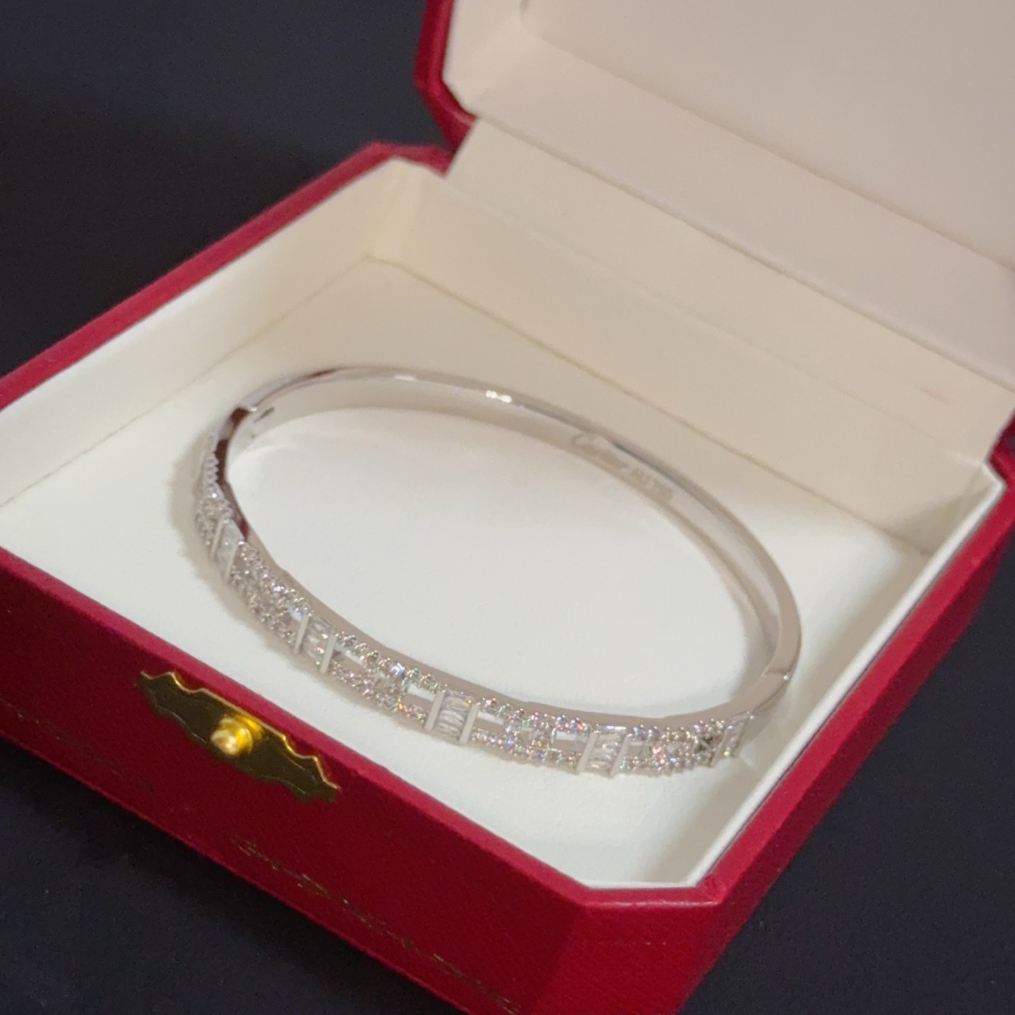 Cartier Diamond Bracelet High Edition - cnluxepick