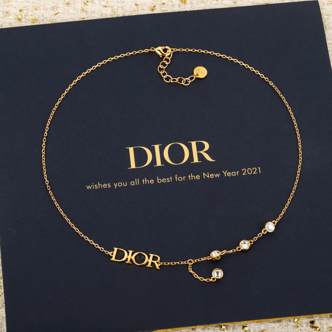 Dior letter two diamond necklace - cnluxepick