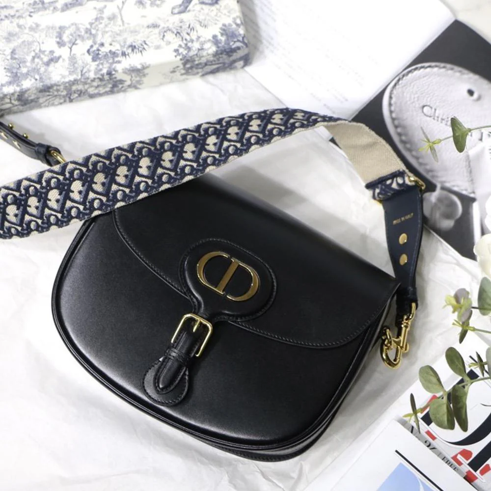 Medium Dior Bobby Bag