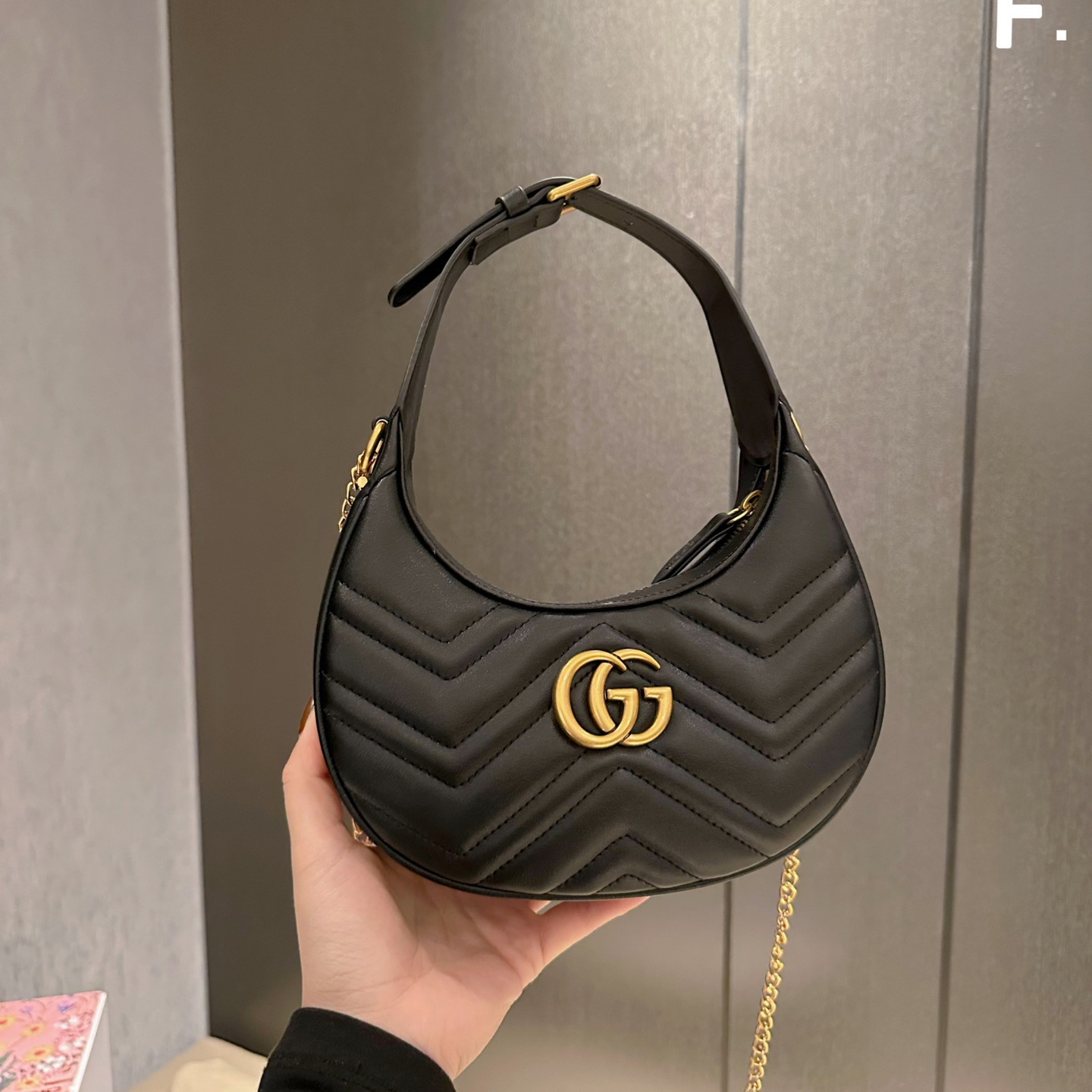 Gucci Marmont chain armpit bag - cnluxepick