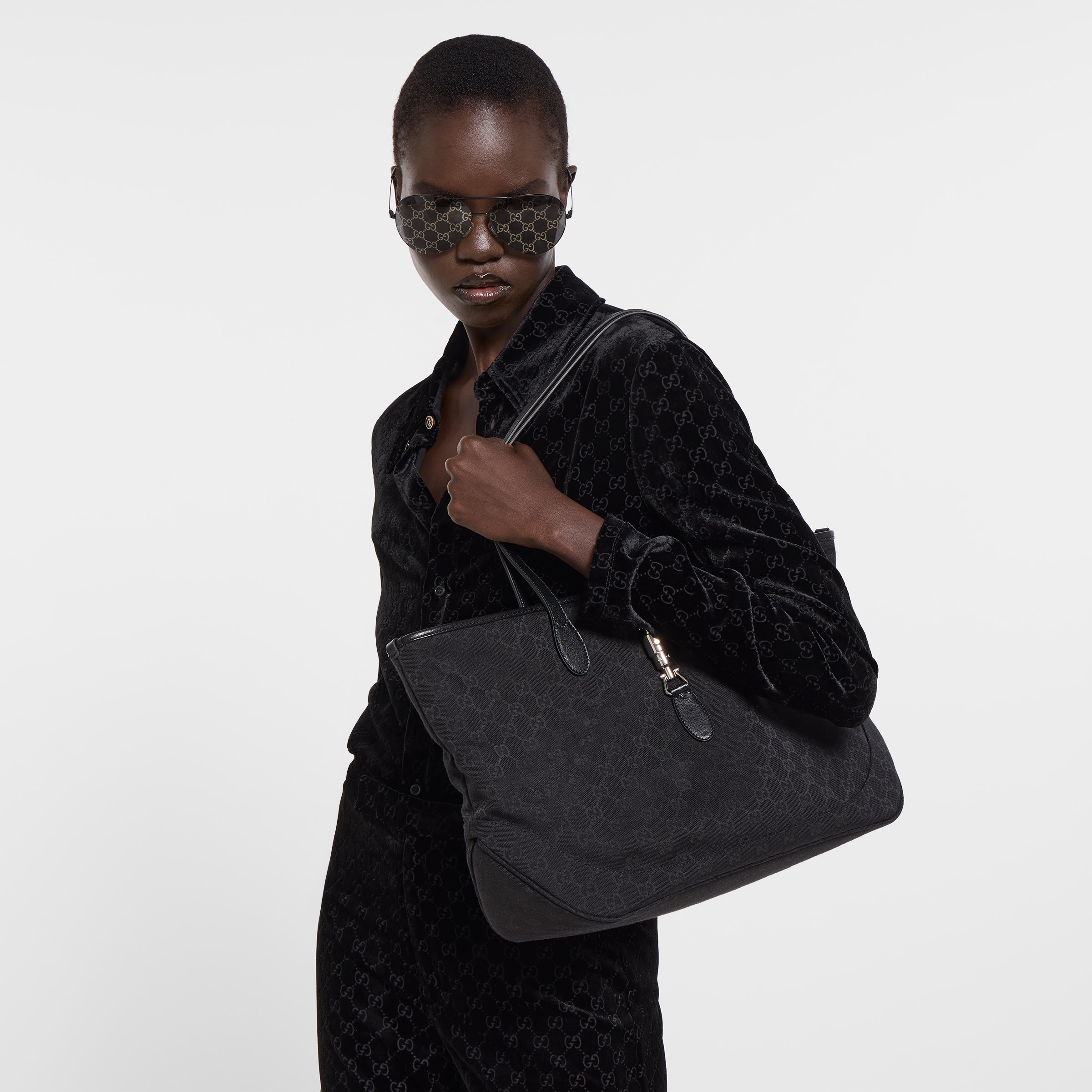 BAG（45 X 28 X 12 CM)