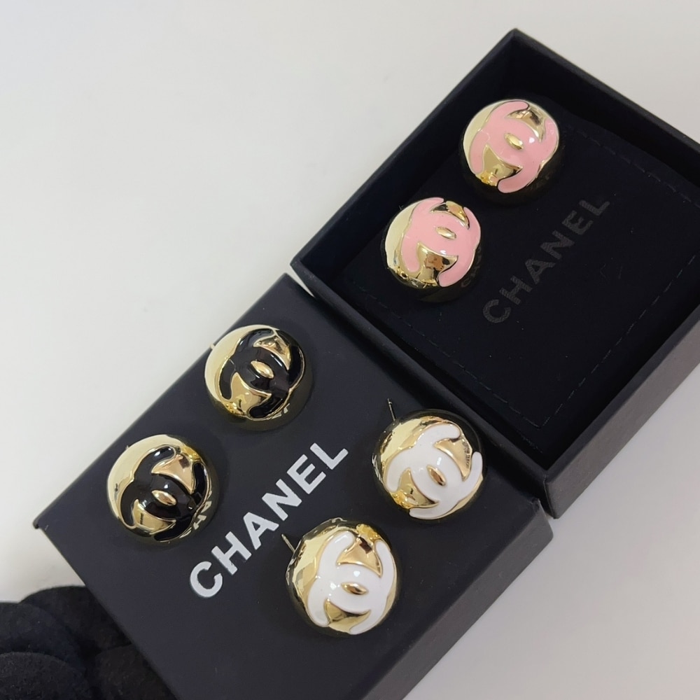Chanel Stud Earrings Gold Black Abe810 B19198 Nacvd