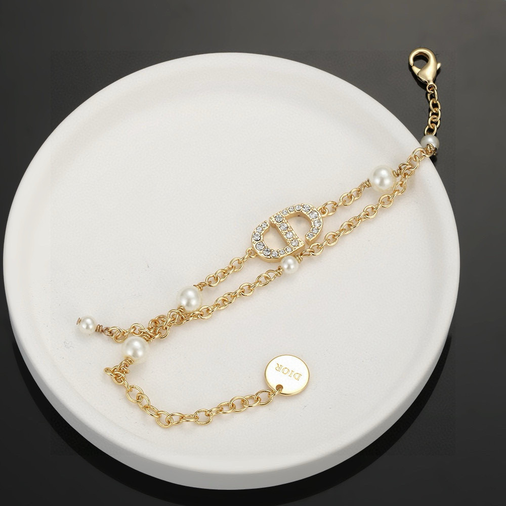Dior Letter Bracelet - cnluxepick