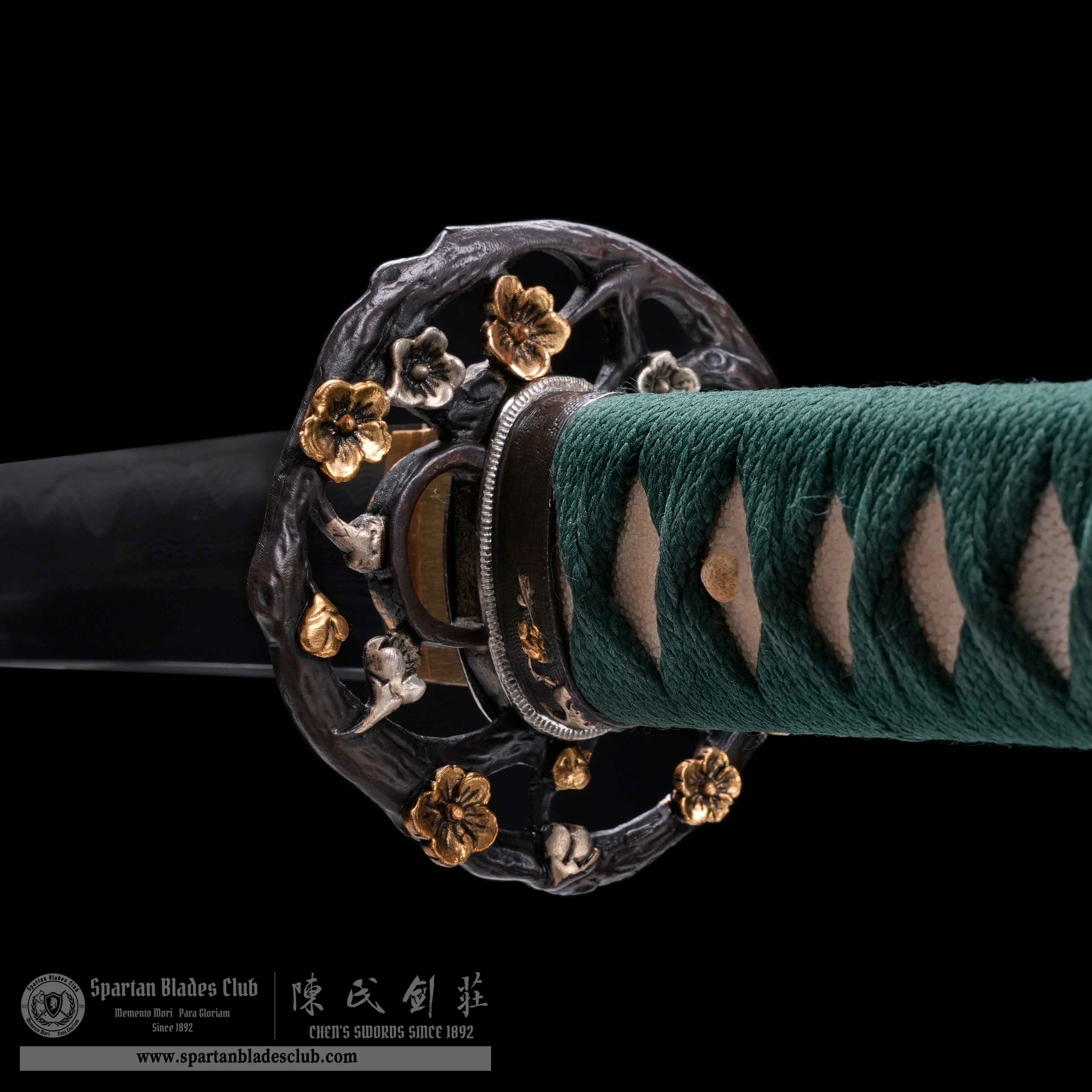 HY159 | Sakura Midori | Katana | Honsanmai structure blade | T10 steel | Damascus steel | Clay-tempered | Real Hamon | Green&Black | Flower | Battle-Ready | Full-tang | Spartan Blades Club | CHEN'S SWORDS 1892 - Spartan Blades Club - 陳氏劍莊1892
