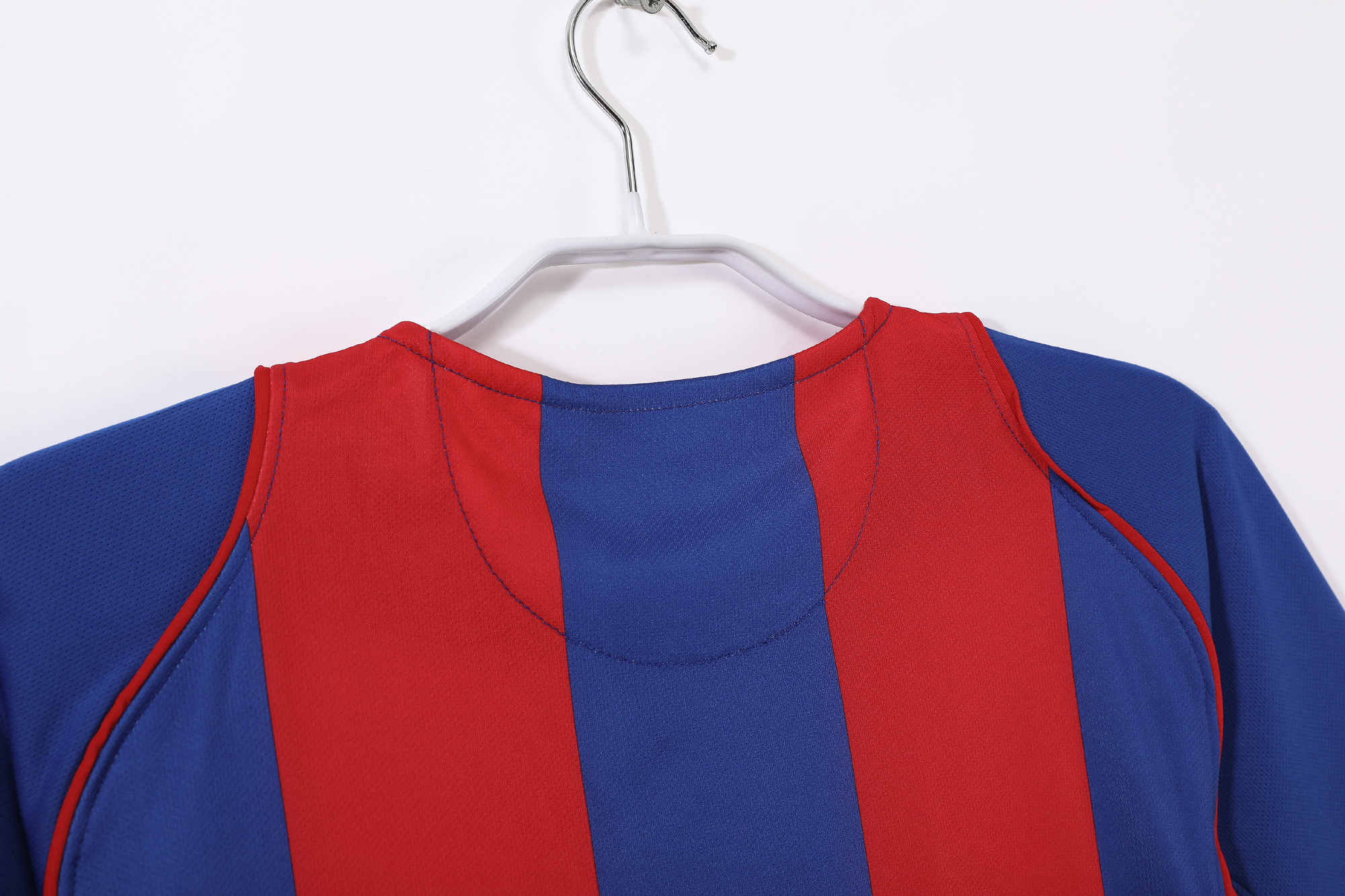 Retro 04/05 Barcelona Home S-XXL
