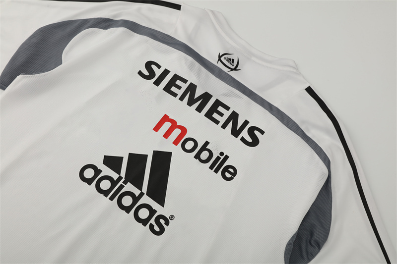 2004/05 Real Madrid Retro Short Sleeves Training Jersey - White 3