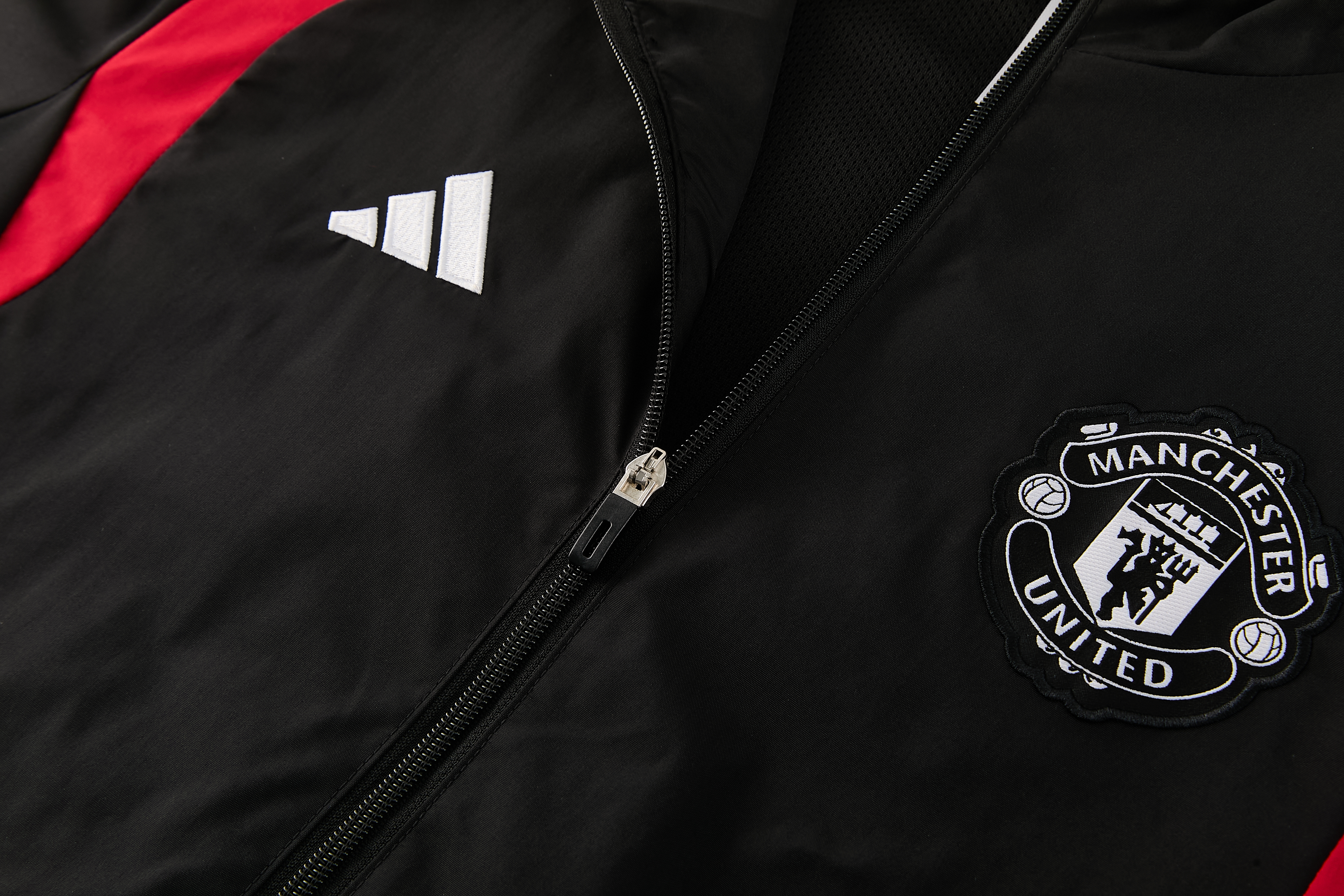 Man United 26/27 Taining Suit Hoodie Windbreaker