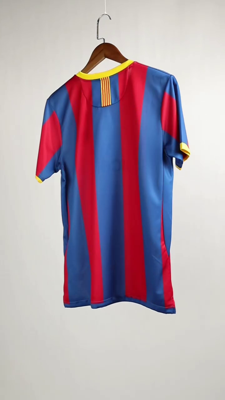 Retro Soccer Jersey Barcelona Home 2010/11