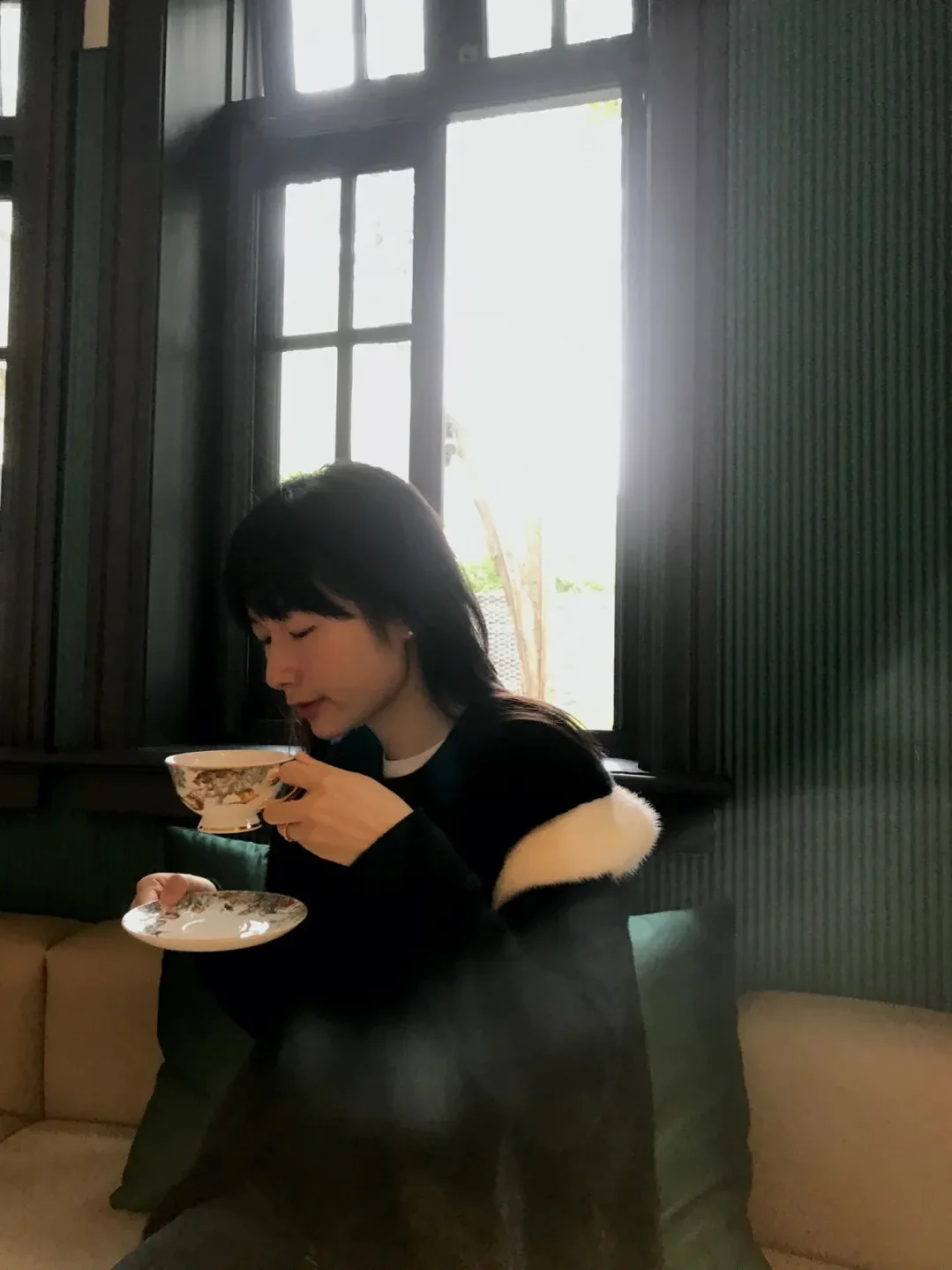 DC004 - Coffee Cup and Saucer Set: A Touch of French Elegance