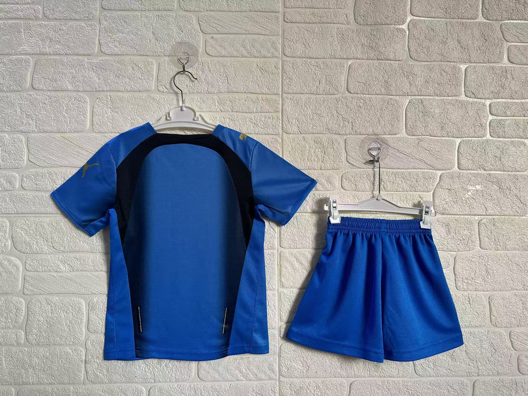 Italy Home Retro Kids Suit 2006