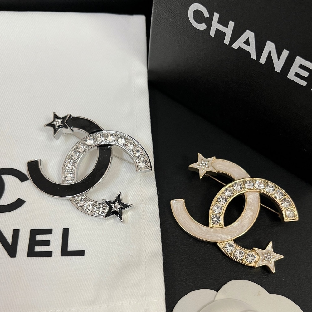 Chanel Cc Brooch Silver And Black With Two Small Stars