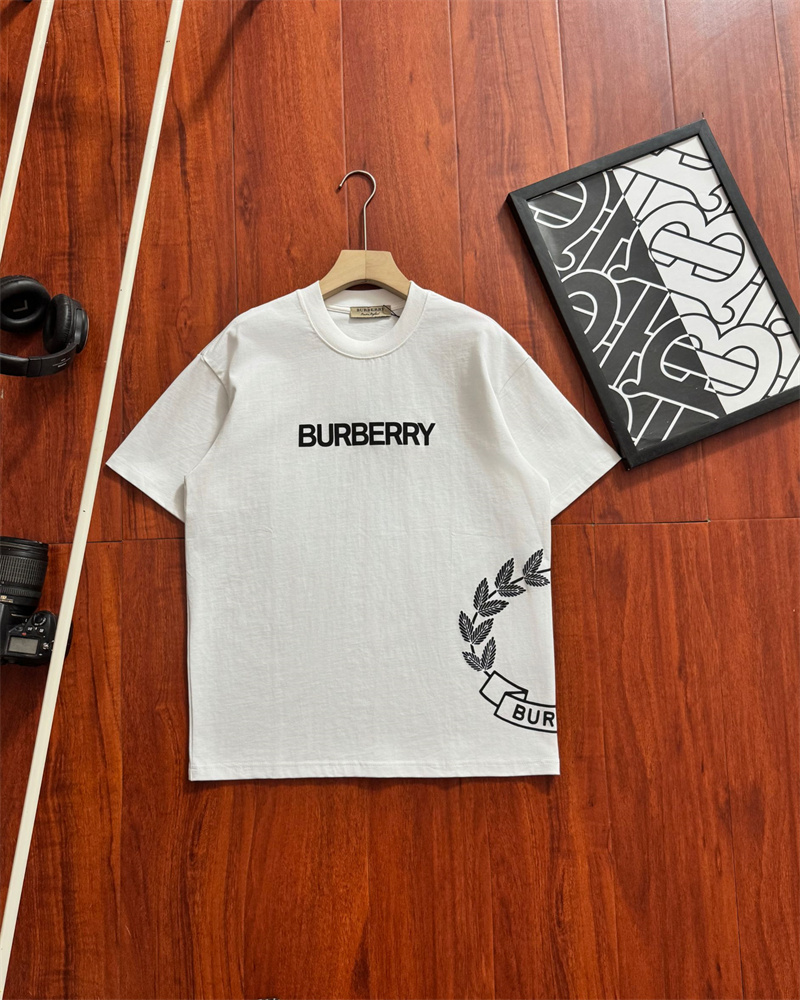 快適Burbberry 2026丸ネック バーバリｔシャツ コピー 人気トレンド