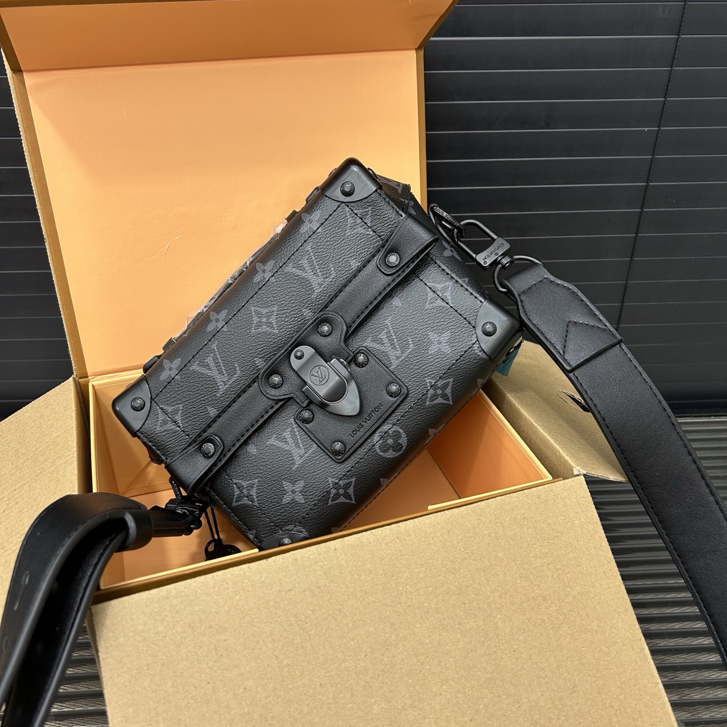 LV Soul Trunk Crossbody Bag - cnluxepick