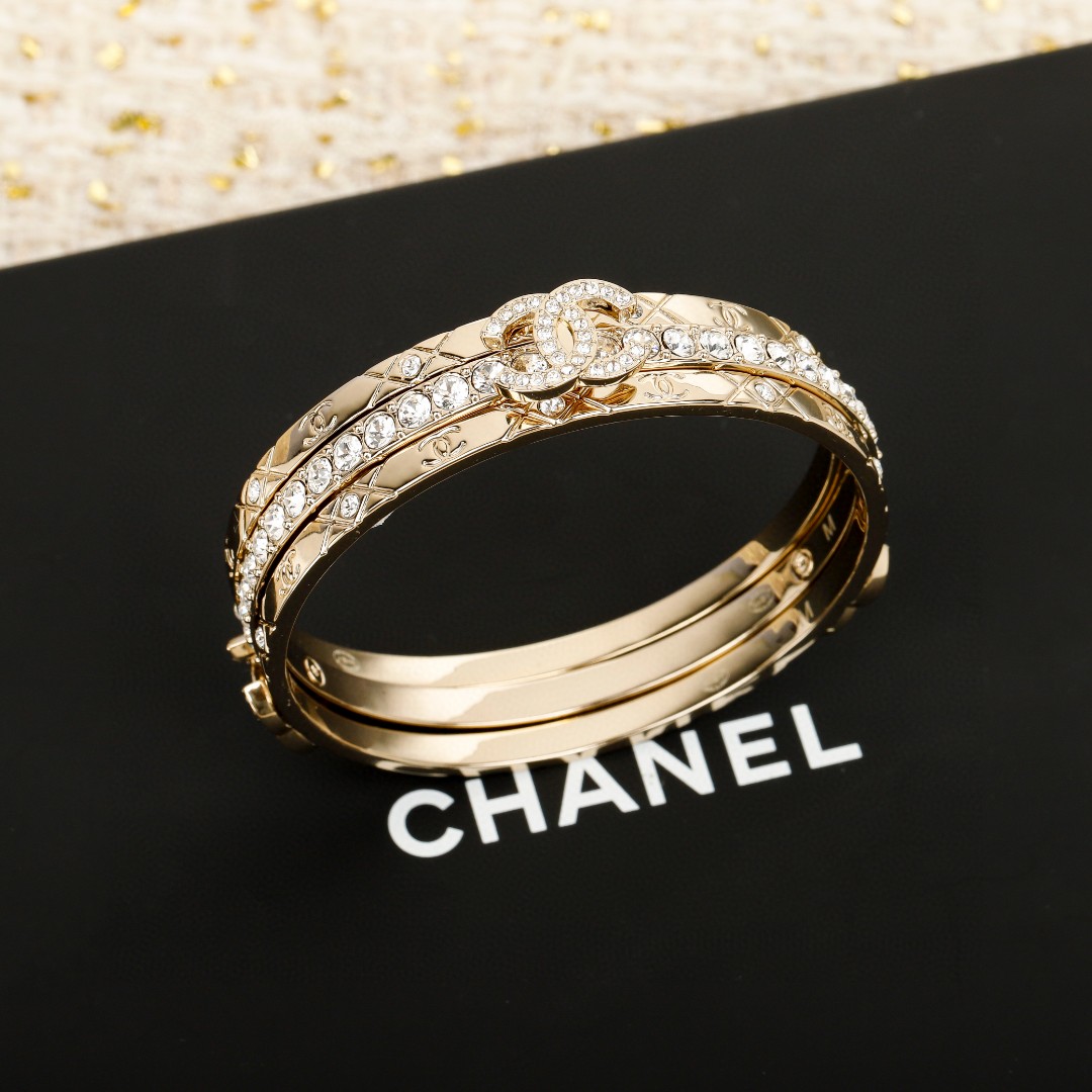 Chanel three-piece bracelet - cnluxepick