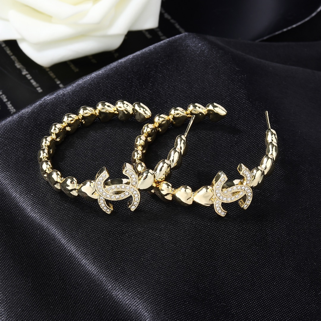 Chanel Half Circle Earrings - cnluxepick