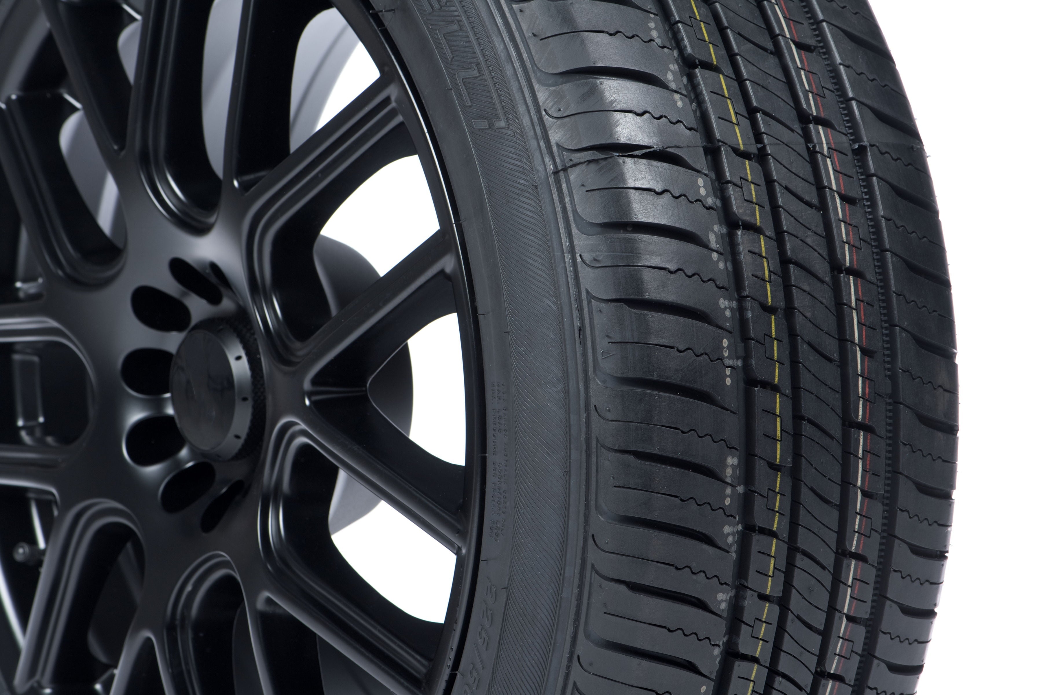 Vercelli Strada I All Season 235/50R18 101W XL SUV/Crossover Tire