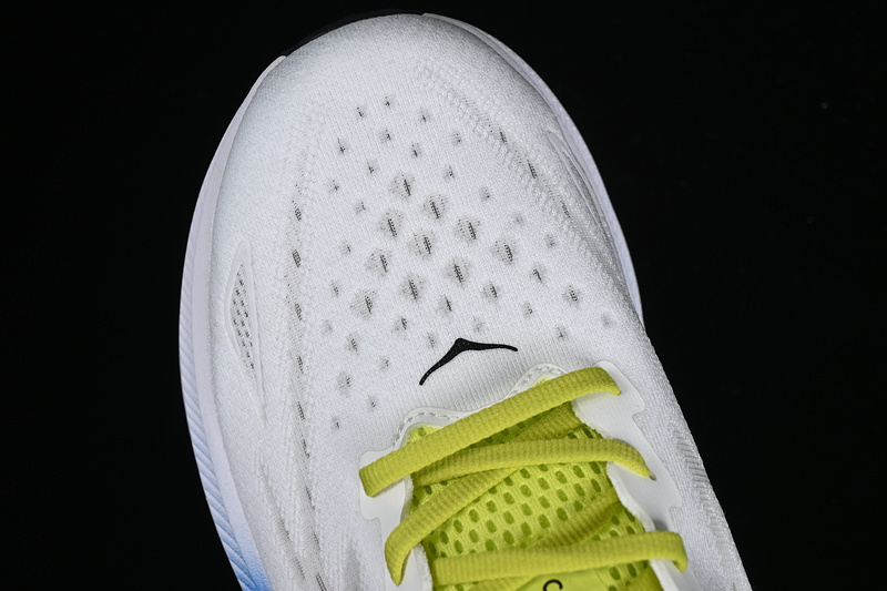 HOKA One One Clifton 9