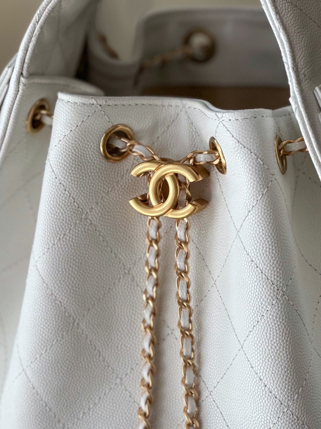 Chanel 25bag 25C Caviar leather white & gold small