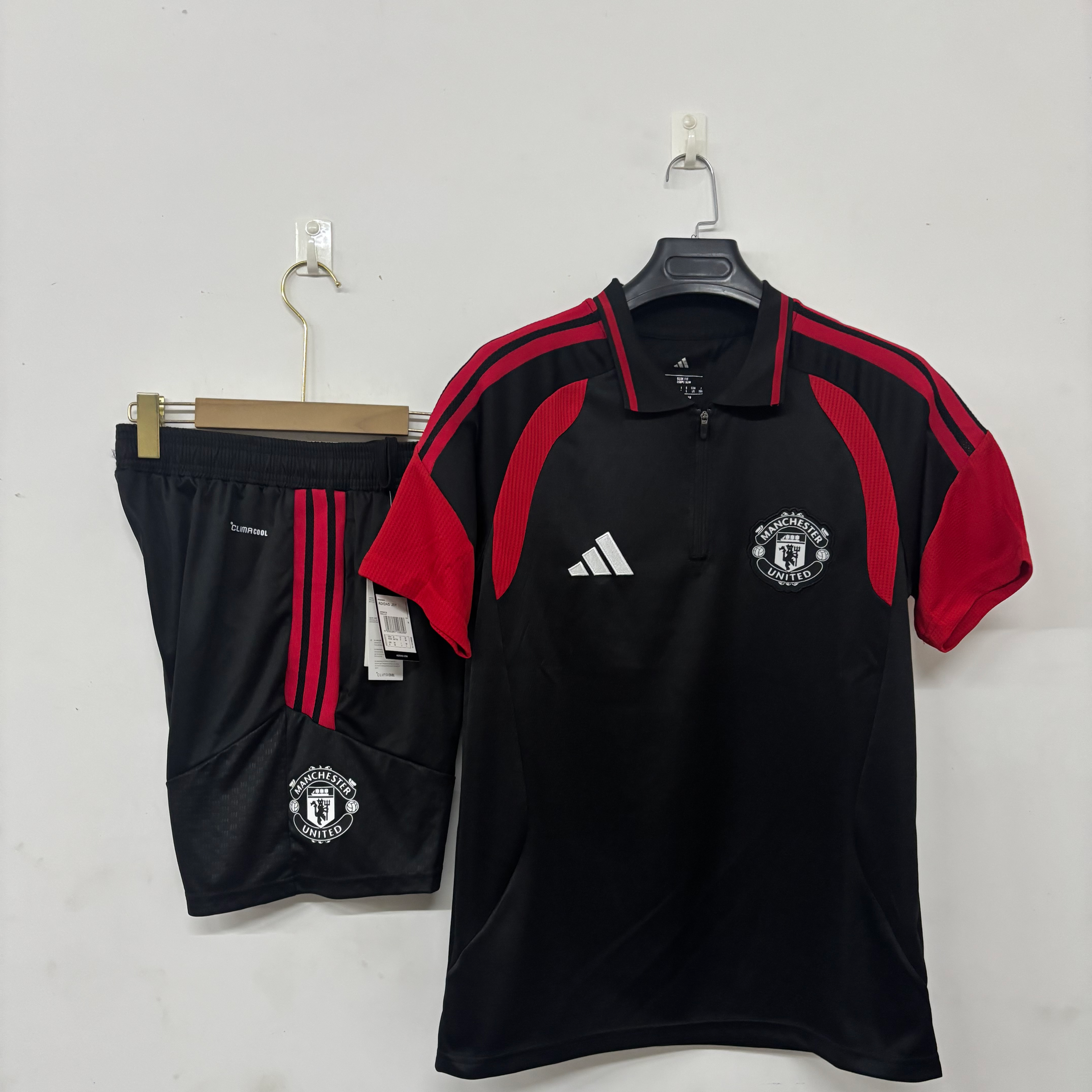 Man United 26/27 Training Black S-3XL