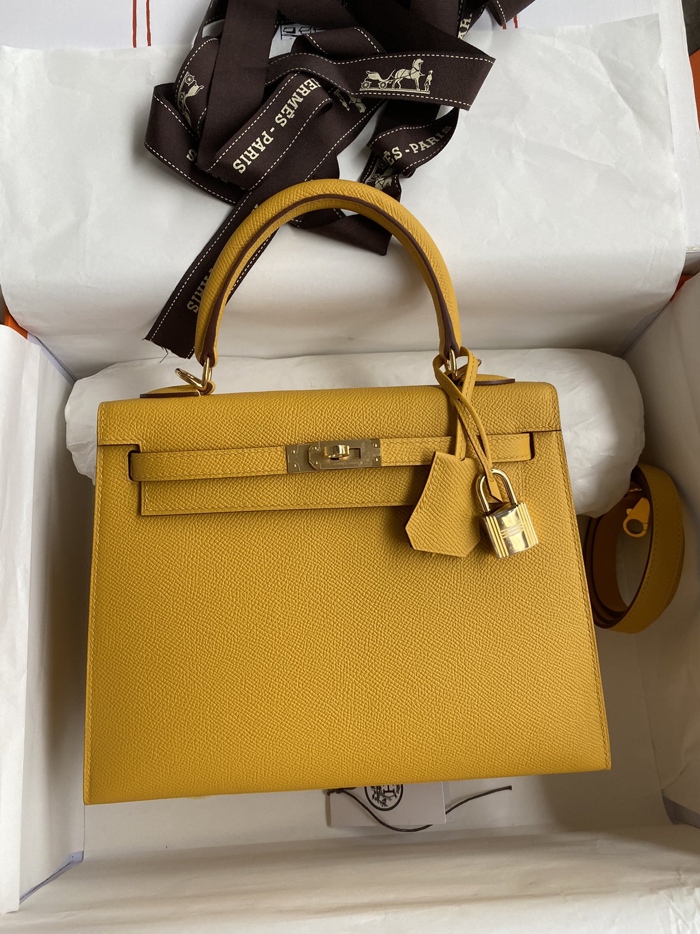 Hermes Kelly 25 Bag In Mustard Yellow Epsom Leather For Women 25cm/10in