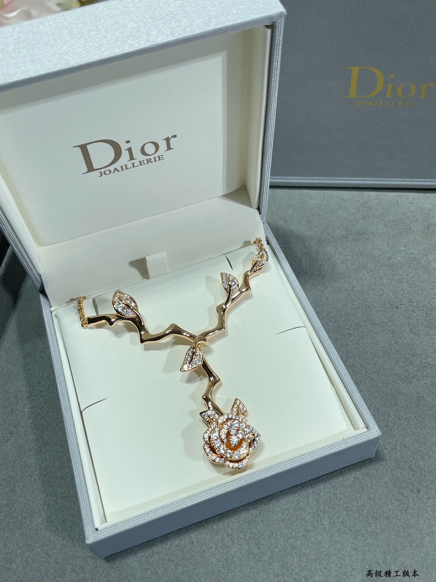 Dior Rose Necklace - cnluxepick