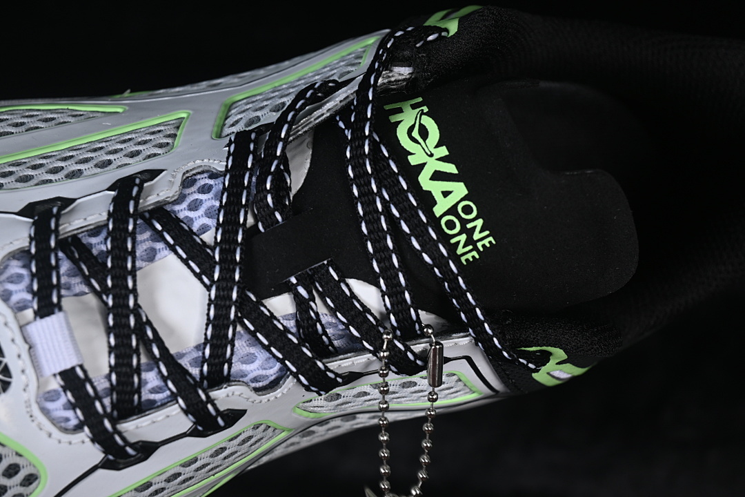 HOKA One One Clifton One 9