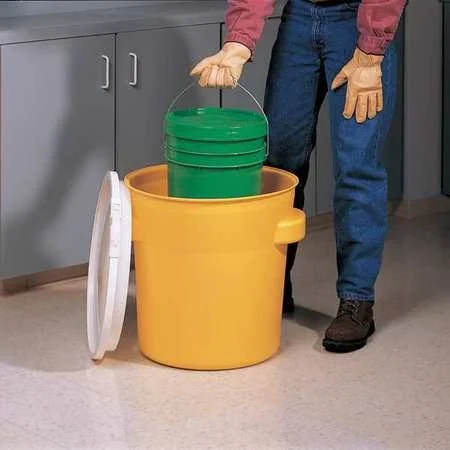 Eagle 1601 30 Gallon Lab Pack (Yellow) w/Plastic Lever-Lock Ring