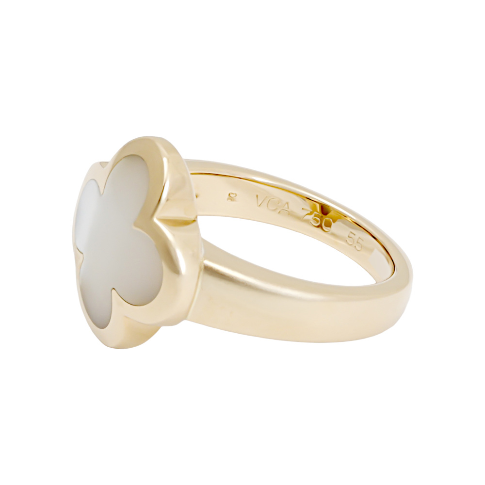 Van Cleef & Arpels Pure Alhambra Ring 18K Yellow Gold Mother of Pearl VCARA35900