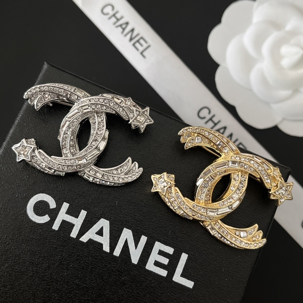 Chanel Cc Brooch Gold With Stones Attached And Two Stars
