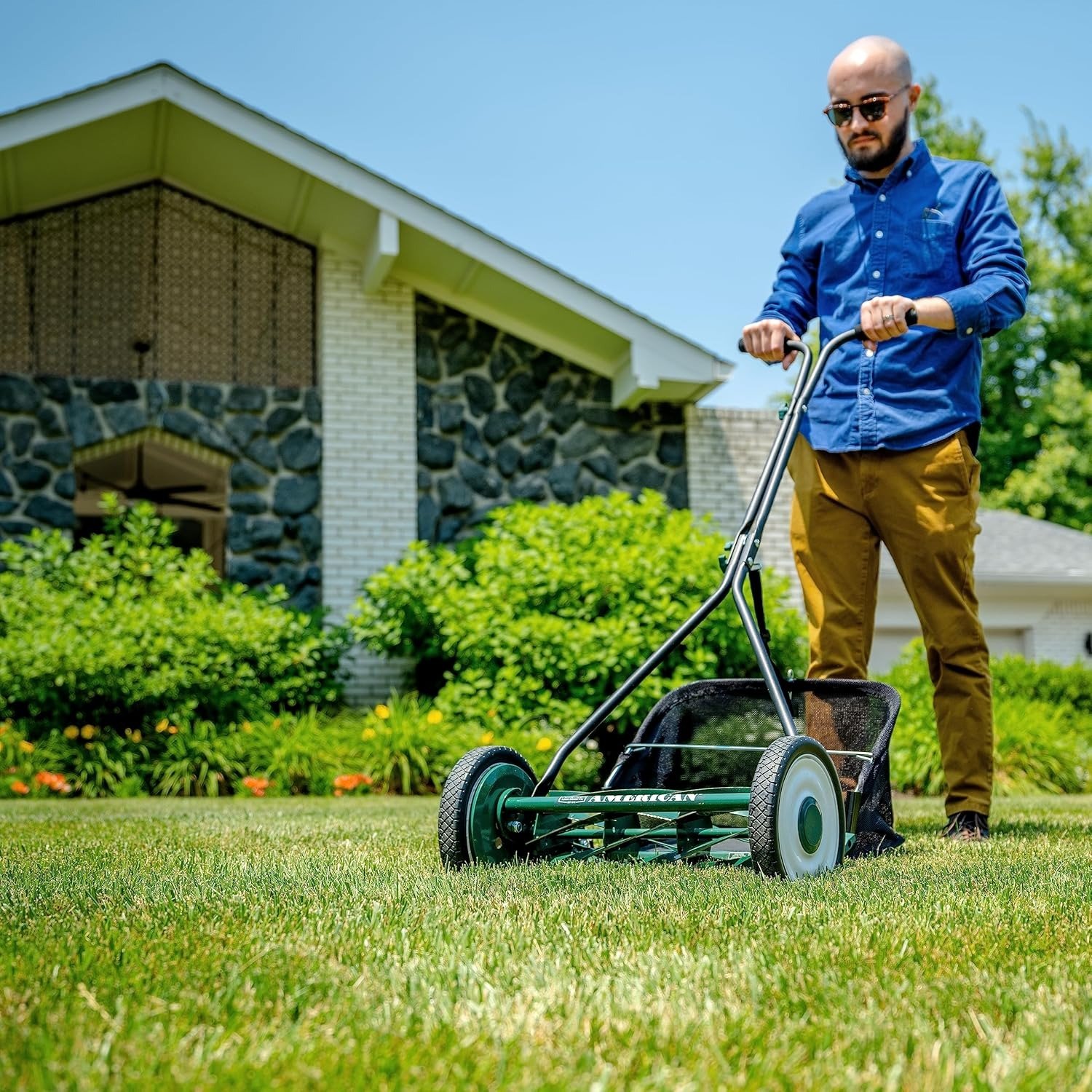 16-inch 7-Blade Reel Mower with Grass Catcher, Specialty Grass Mower, Green