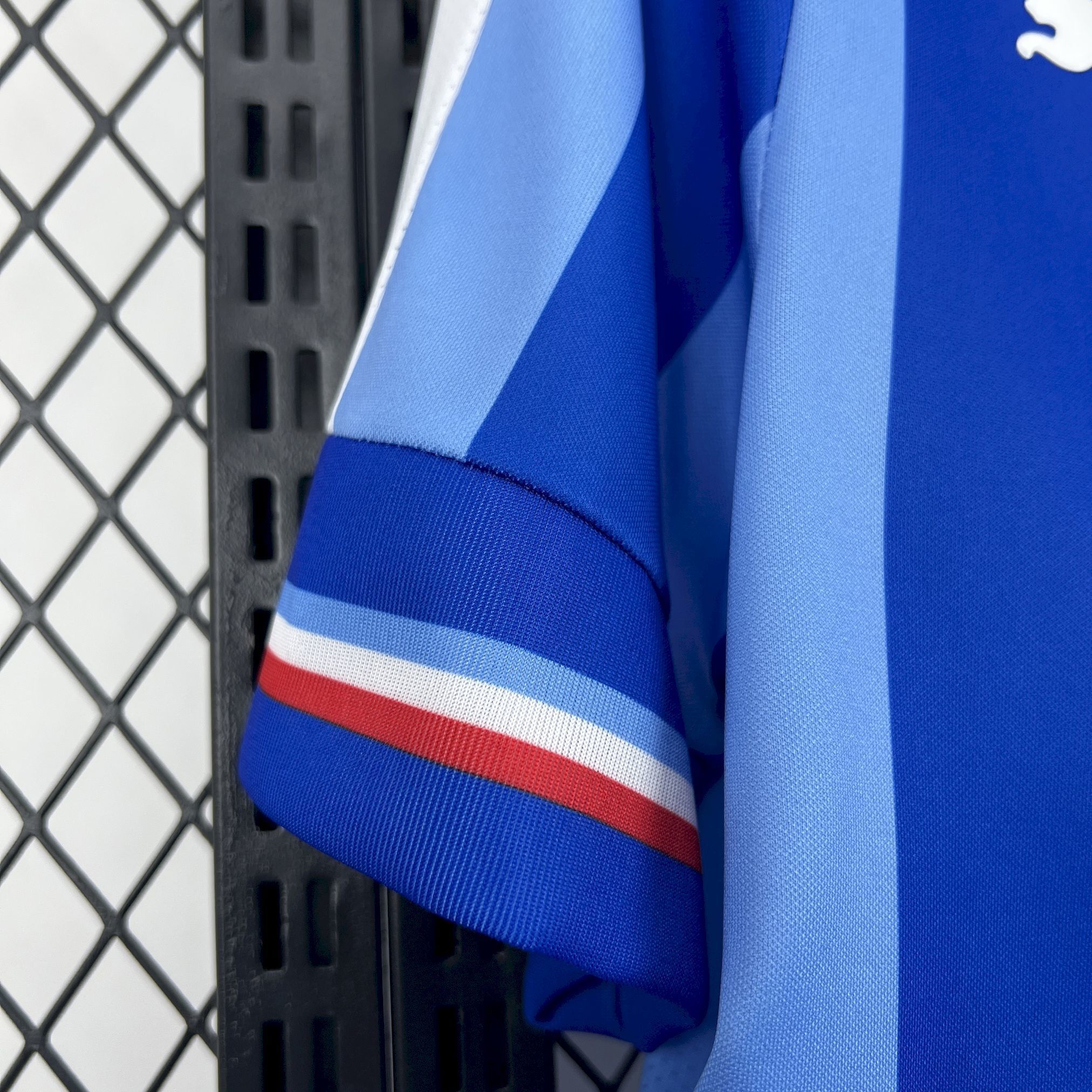 Retro Chivas 2017/18 110th Anniversary Jeresy