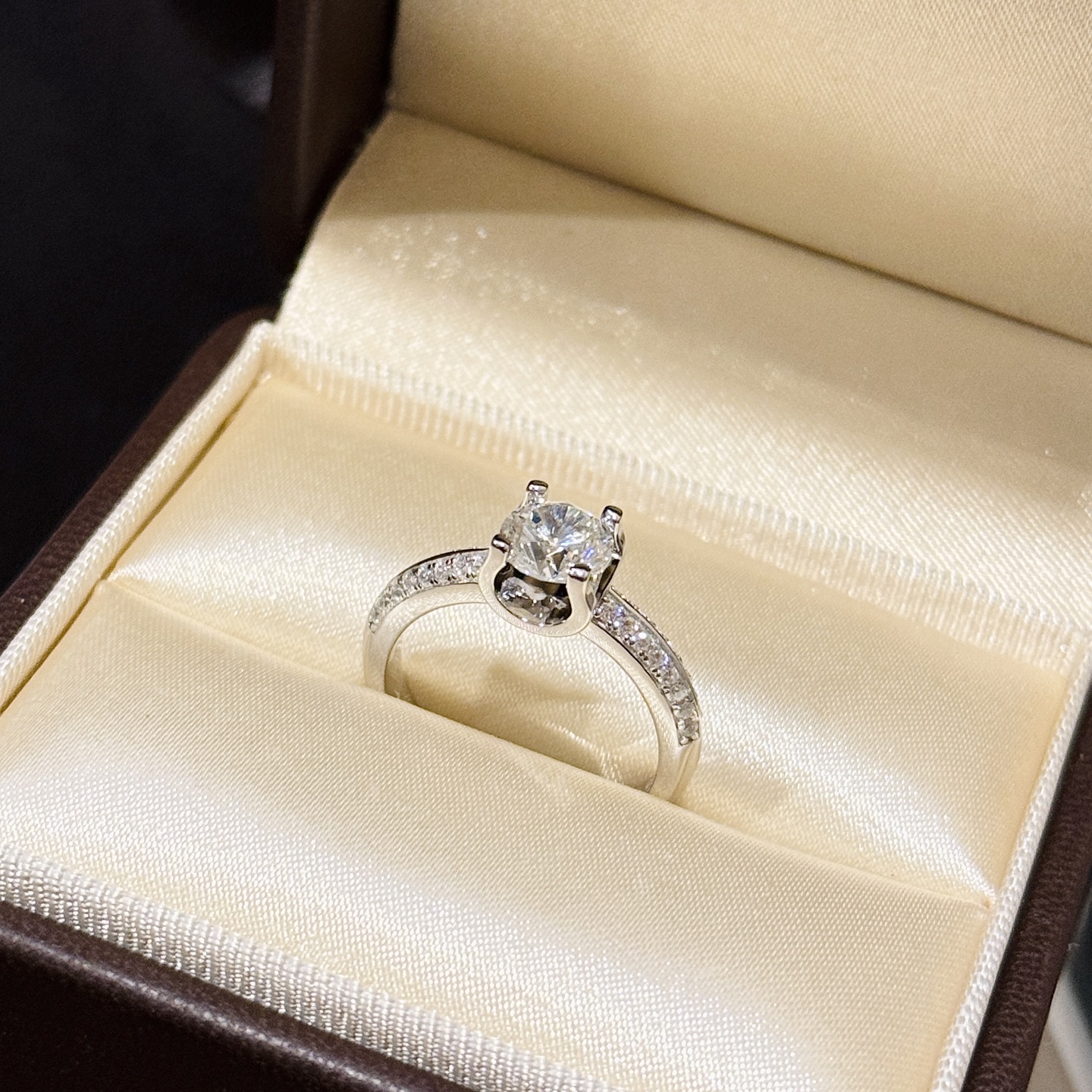 Cartier Classic Wedding Ring - cnluxepick