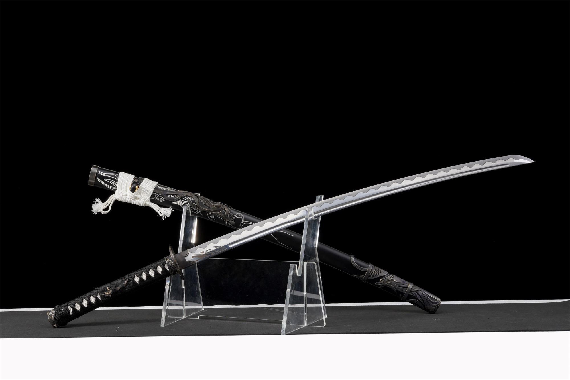 Ghost of Yotei Katana – Manganese Steel, Twin Wolf Tsuba, Full Tang