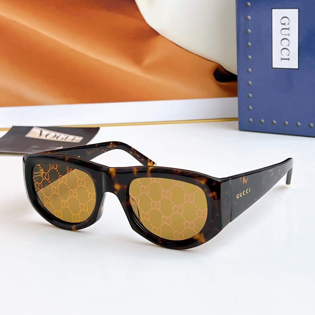 Gucci thick-frame sunglasses - cnluxepick