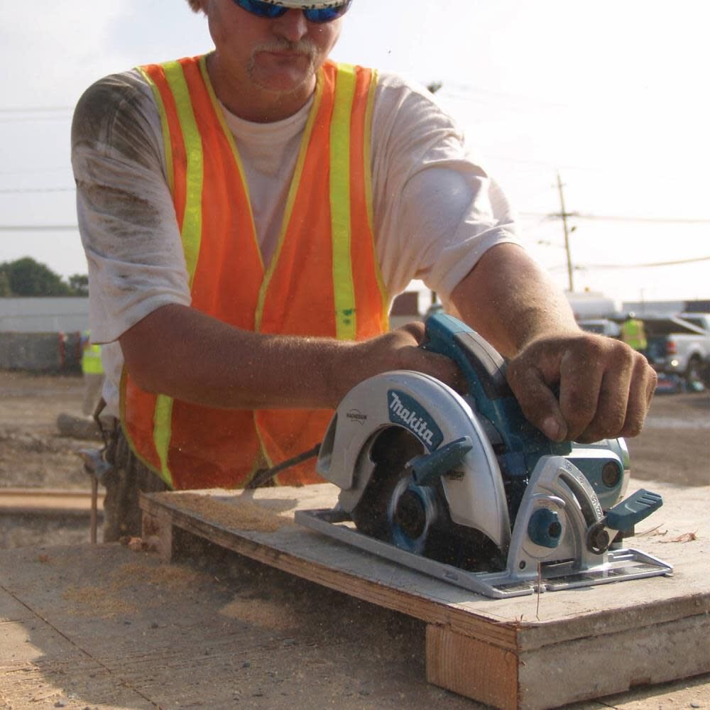 Makita 7-1/4 In. Magnesium Circular Saw with L.E.D. Lights; Electric Brake. 5007MGA