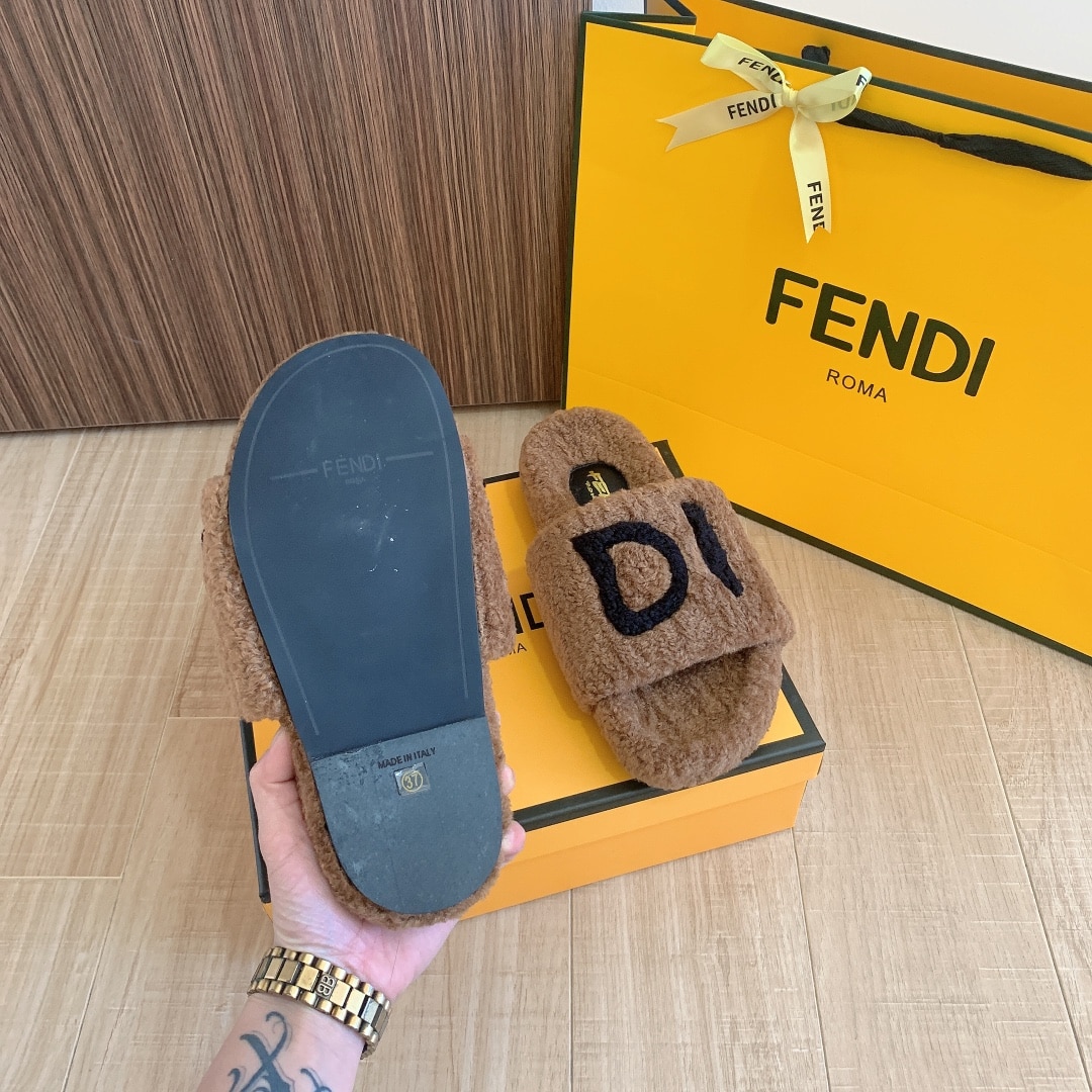 Fendi Fleece Slippers Brown