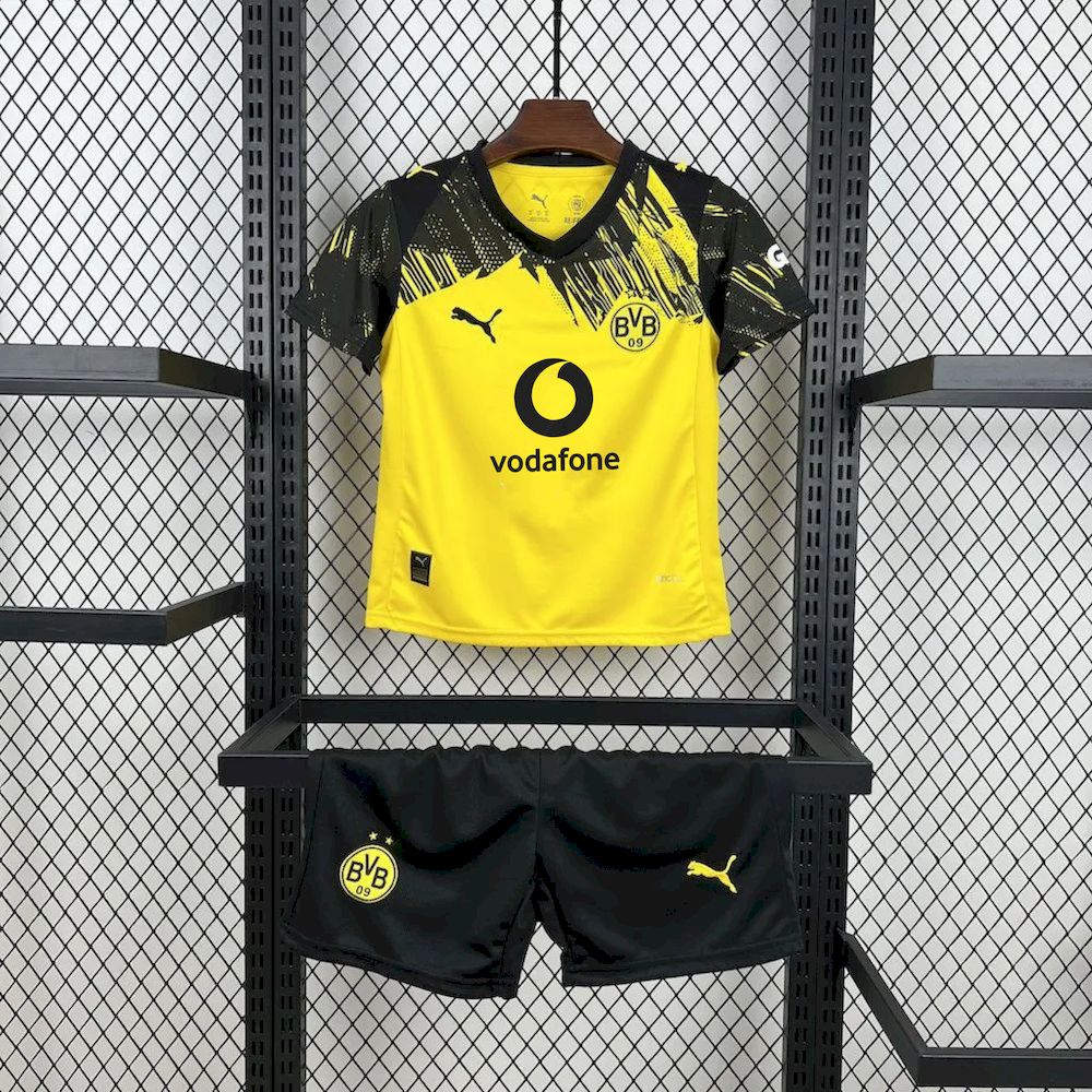 Kit Enfant Borussia Dortmund 2025 2026€13.99