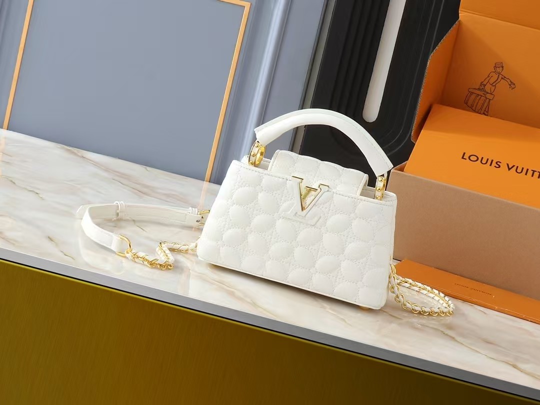 LV monogram capucines mini chain handbag - cnluxepick