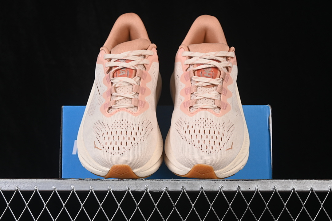 HOKA One One Kawana 2