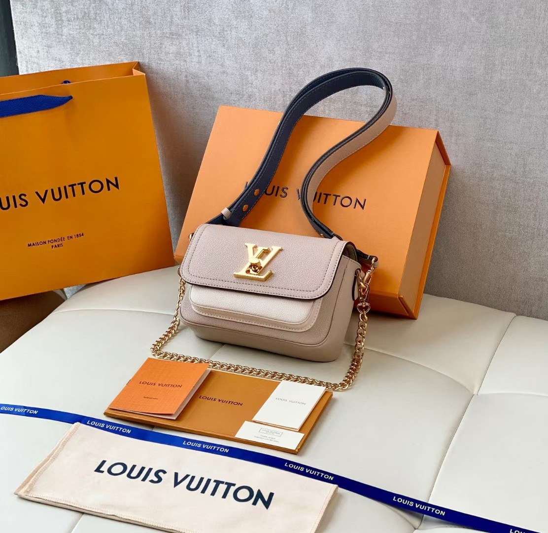 Louis Vuitton Lockme Tender 19Cm Greige M58554