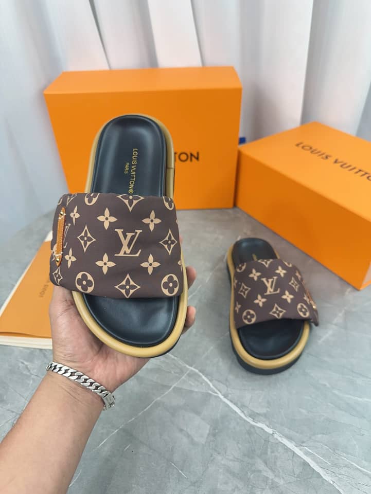 Louis Vuitton Monogram Brown Logo Brown