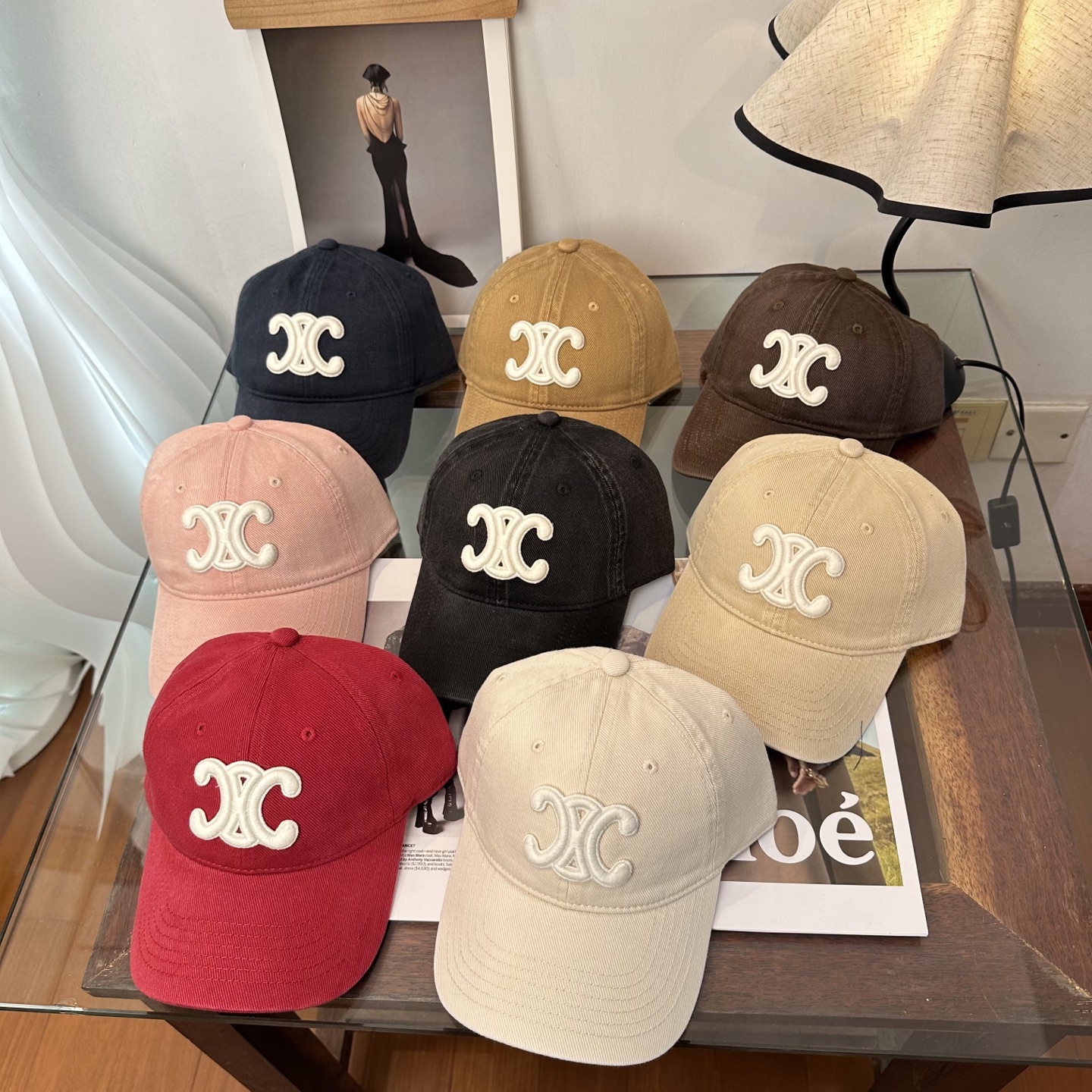 CELINE  セリーヌ コピーシンプルデザイン × 上品カラー 繊細な質感ですっきり清潔感あふれる帽子