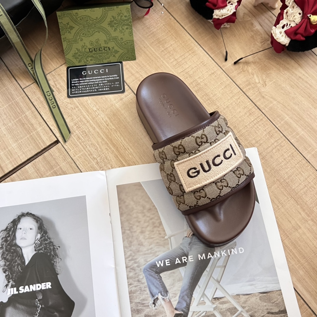 Gucci Gg Horizontal Strap Sandals With Tag In Brown