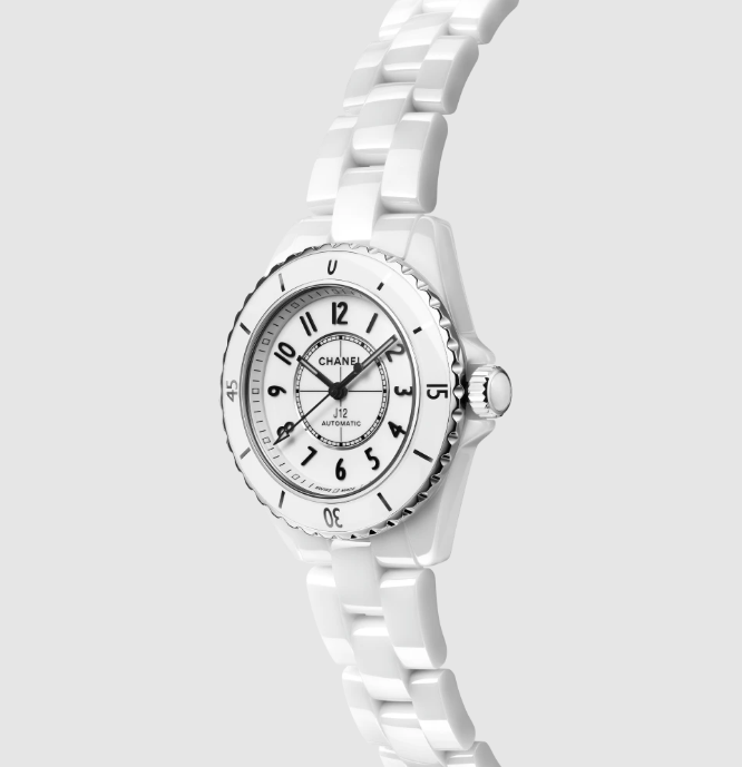 J12 Caliber 12.2 33 mm watch