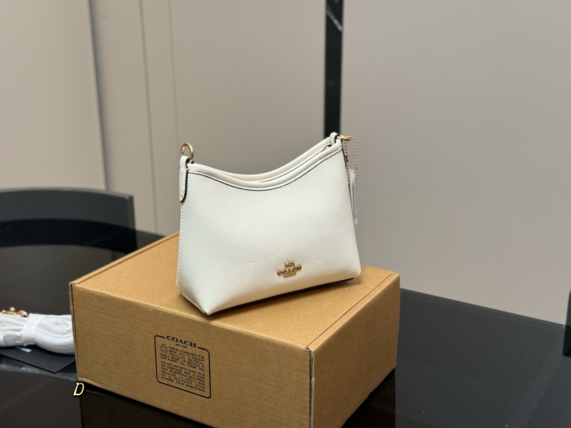 Coach mini Laurel Hobo bag - cnluxepick