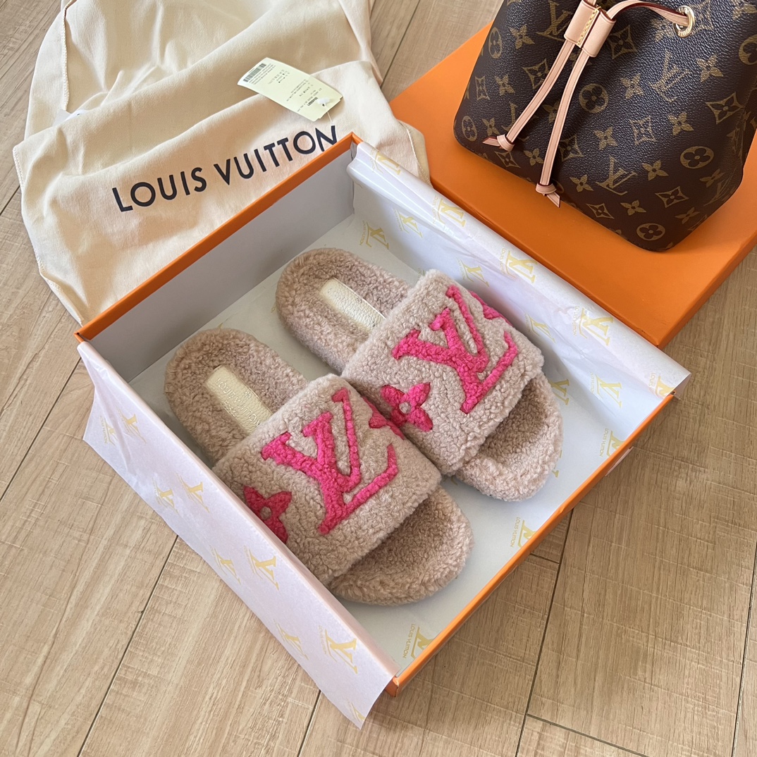 LV Fall/Winter Lambswool Slippers - cnluxepick