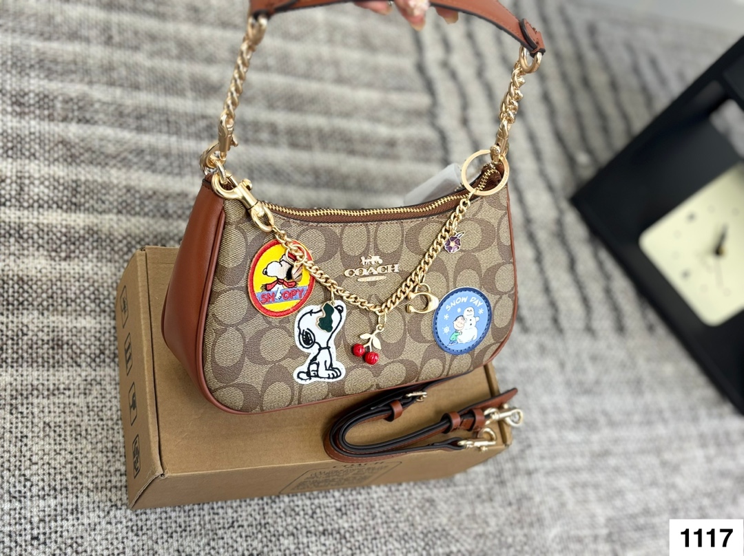 Coach Crescent Mahjong Bag - cnluxepick