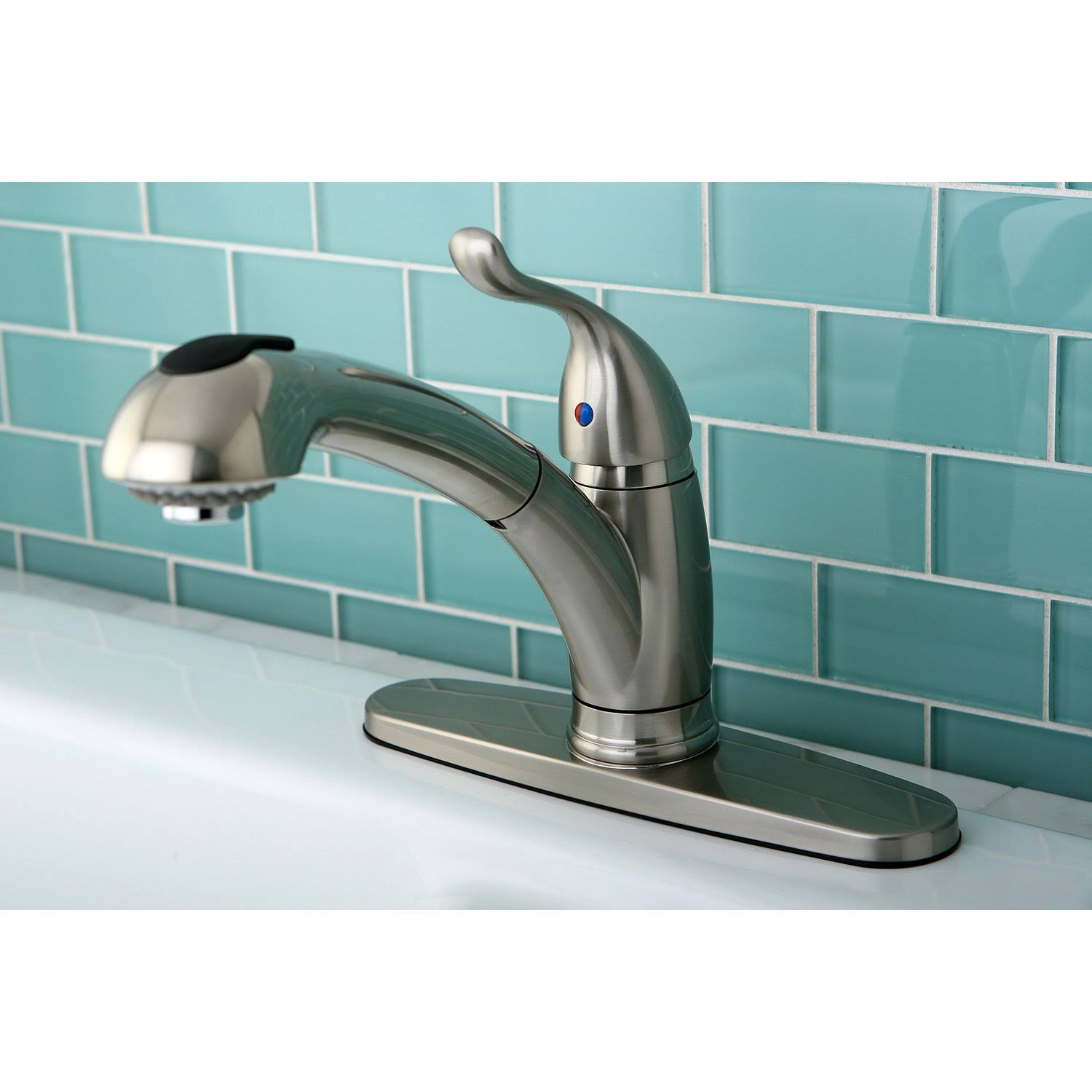 Kingston Brass KB5700YL Yosemite Single-Handle Pull-Out Kitchen Faucet Matte Black